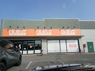 Ekom