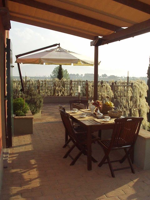 IL CIGLIERE Restored Barn in Tuscan Countryside