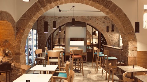 Enoteca La Cave