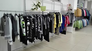 Asselti Moda Ingrosso e Dettaglio Abbigliamento Donna.