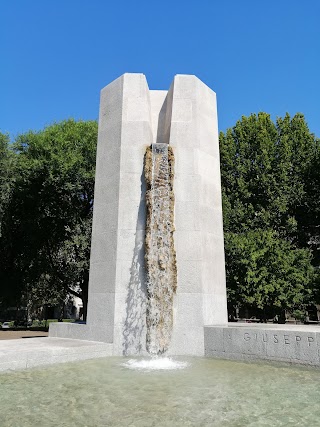 Fontana Giuseppe Grandi