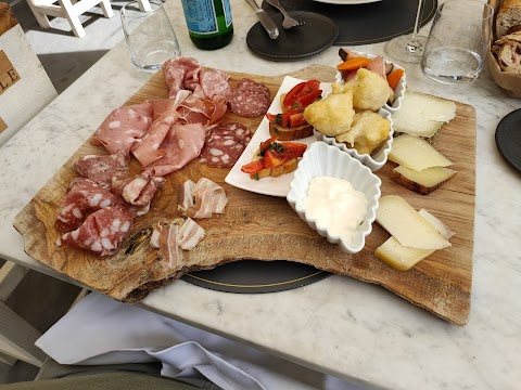 Enoteca di Centro Di Innocenti Michele