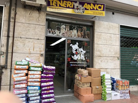 Vendita di alimenti ed accessori per cani, gatti e... - Teneri Amici di Arace Leo