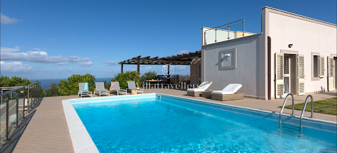 Villatravellers - Villas in Sicily