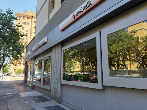 UniCredit