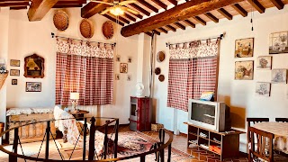 La capanna del nonno: a romantic Tuscan house