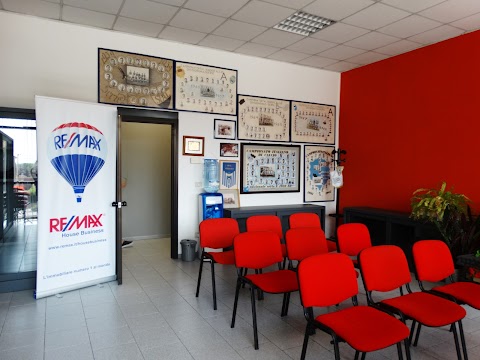 Agenzia Immobiliare RE/MAX House Business