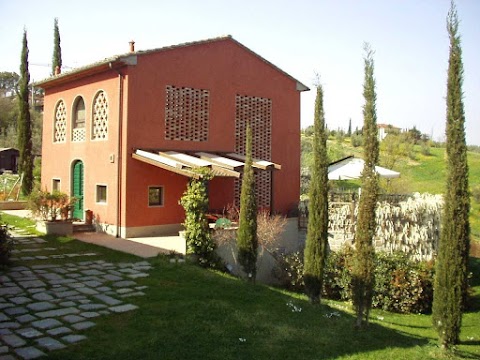 IL CIGLIERE Restored Barn in Tuscan Countryside