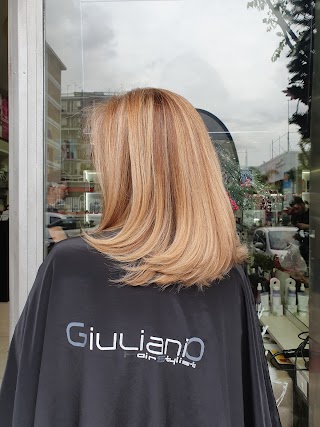 Giuliano Giuliani Hair Stylist - Salone Matrix