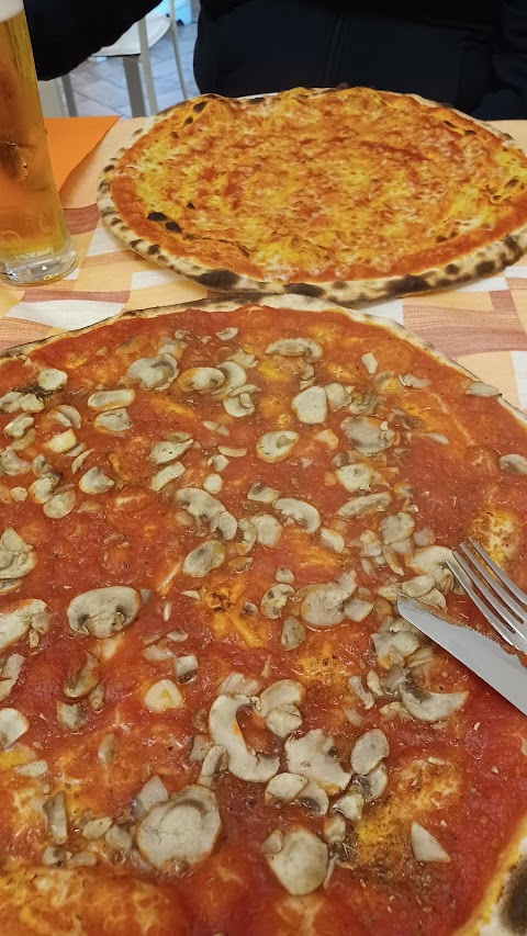 Pizzeria Persicetana