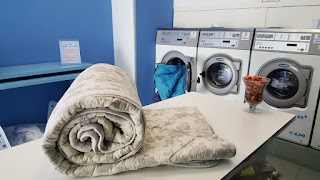 Rosy Laundry self-service laundromat 24h Sorrento