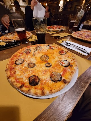 Ristorante, pizzeria, birreria Tux