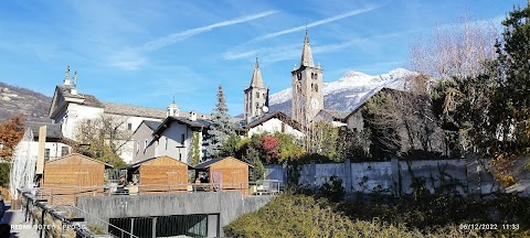 Piazza Severino Caveri