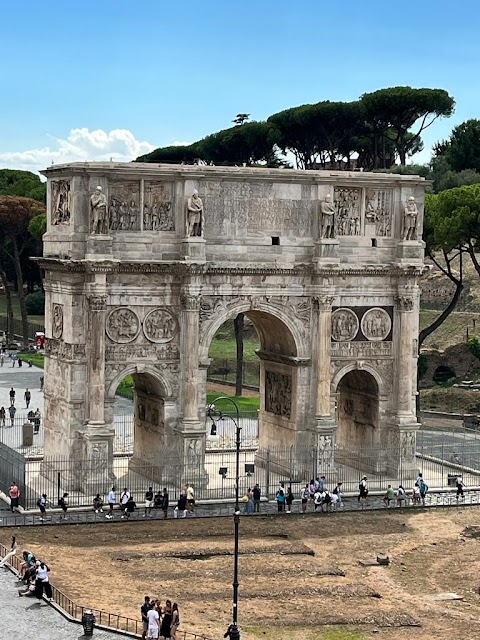 Tour Guide Service in Rome | Driver Guide | Golf Cart Tour