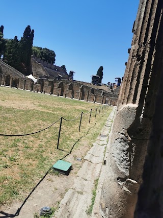 Pompeii Tours