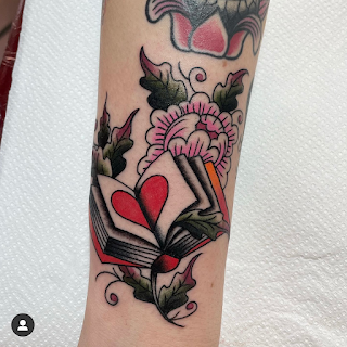 Underskintattoo