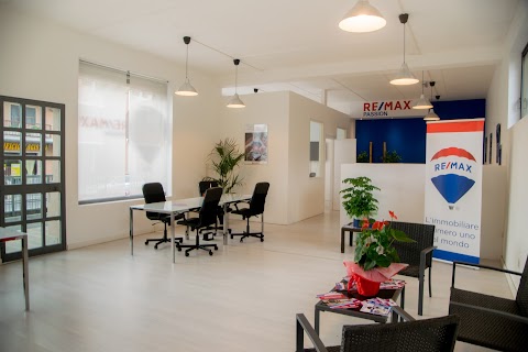 Agenzia Immobiliare RE/MAX Passion