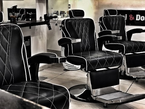 Uomini e donne unisex hair salon