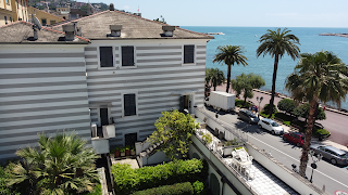 Casa Garibalda : seafront apartment