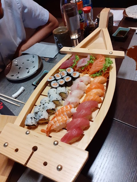 Ryo Sushi Fusion Restaurant