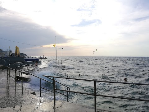 Barček na plaži