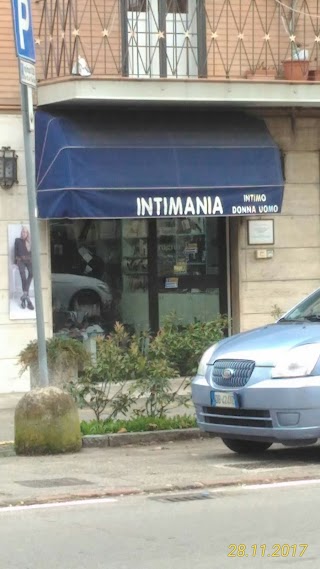 Intimania