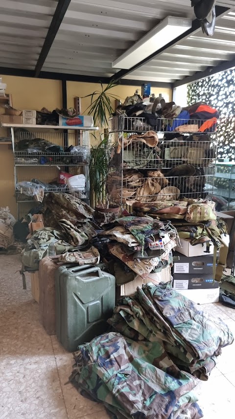 Maurizio Military Store