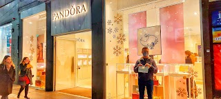 Pandora Concept Store