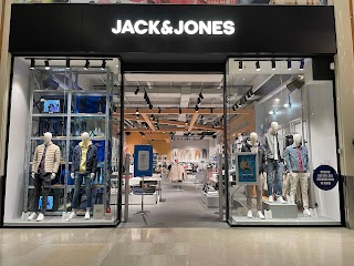 JACK & JONES