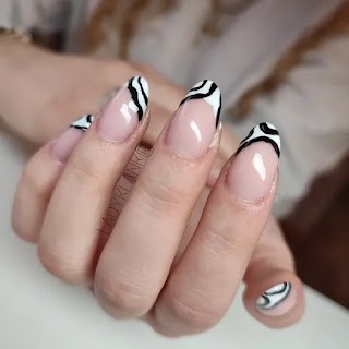 Lady Klank Nails & Beauty