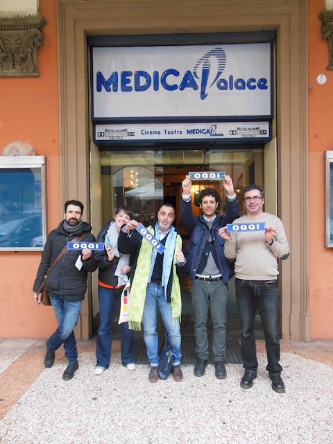 Pop Up Cinema Medica