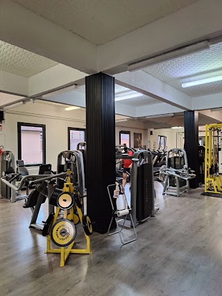 Palestra New Body Gym Genova |Sala Pesi Lezioni Private Corsi Fitness Pilates Aerobica Pump