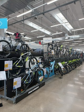 Decathlon Modena