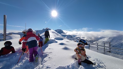 Ski Connections ❄️ School And Ski Rental -Villeneuve