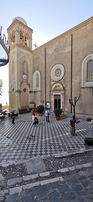 Piazza Chiesa Madre