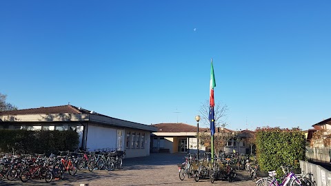 Istituto Comprensivo Padre Vittorio Falsina - Scuola Secondaria di I grado "G. Pascoli"