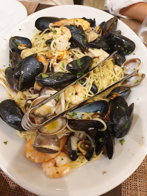 Ristorante Pizzeria La Casina - Locale Storico Viareggio - Piatti Tipici di Terra e di Mare