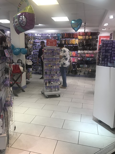 Claire's