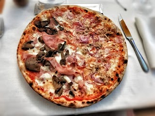 Pizzeria "Al Grillo"