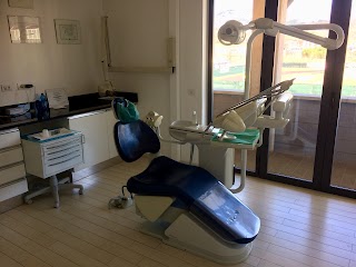 Studio dentistico Benedetti dott. Antonio ( Dentisti In Garfagnana dal 1992)