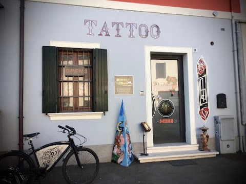 Blackoutink TATTOOstudio di ALBERTBLACKINK