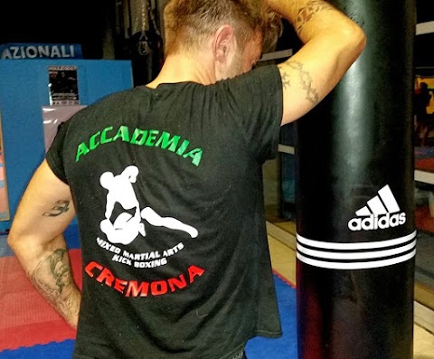 Accademia Cremona MIXED MARTIAL ARTS, KICKBOXING & FUNCTIONAL TRAINING