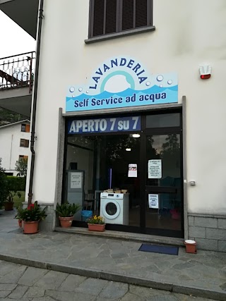 Lavanderia Self Service ad Acqua