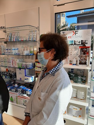 Farmacia Tre Santi