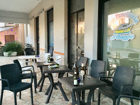 Bar panetteria al villaggio