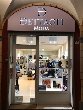 Dettagli Moda di Raccuglia R