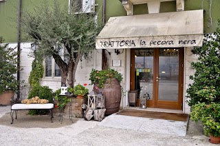 Trattoria La Pecora Nera