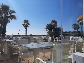 Salus Beach & Restaurant