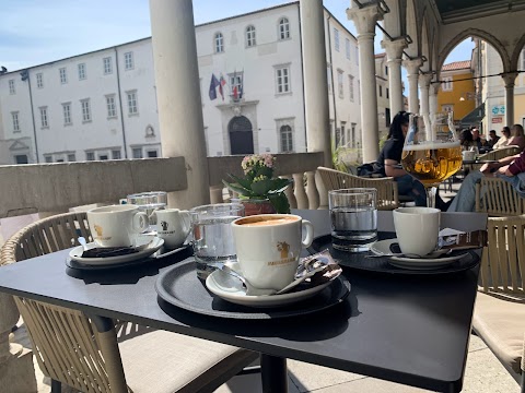 Loggia Caffè Kavarna