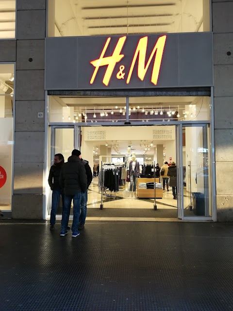 H&M